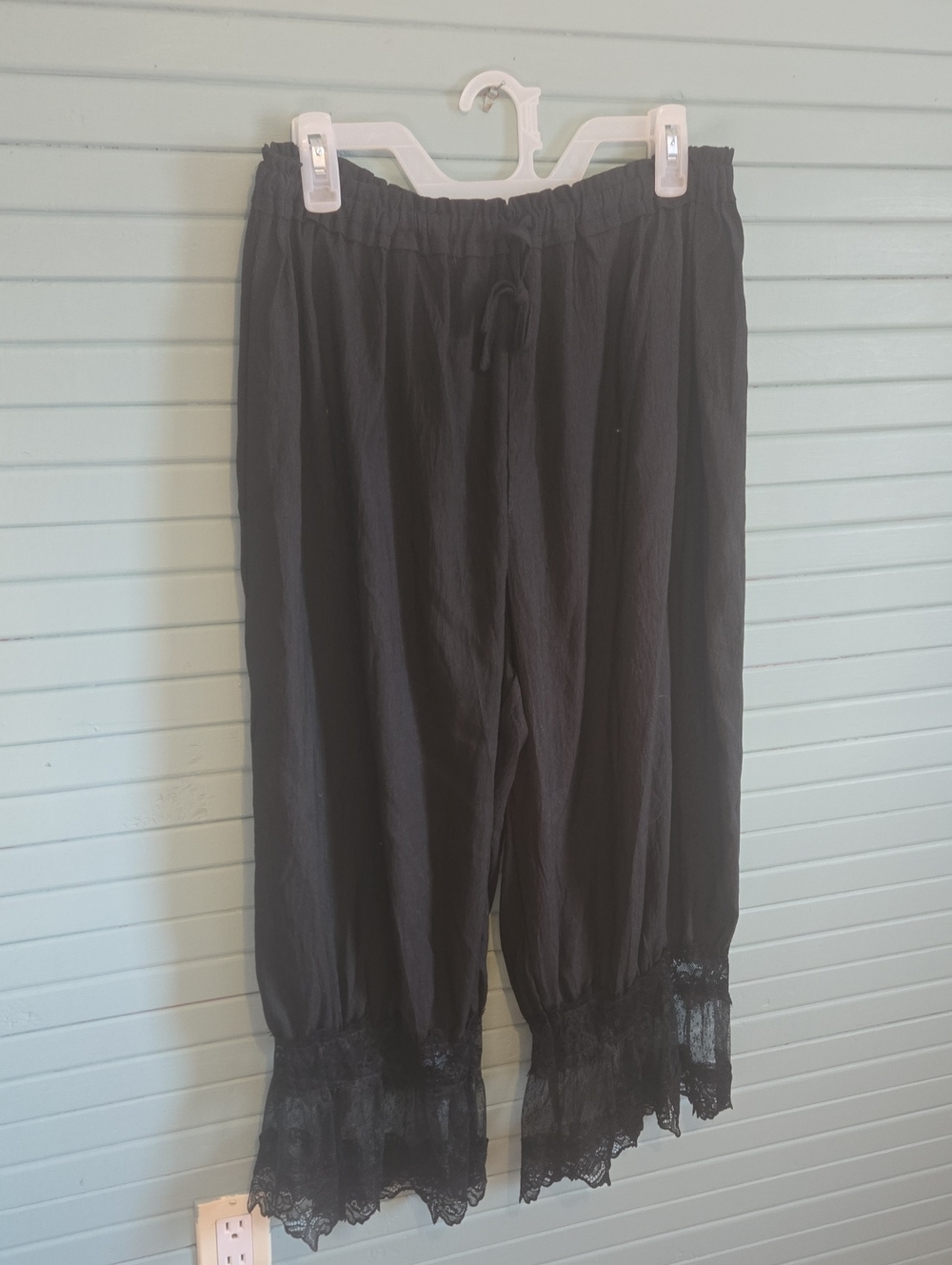 Women’s Black Lace-Trim Elastic Waist Pants